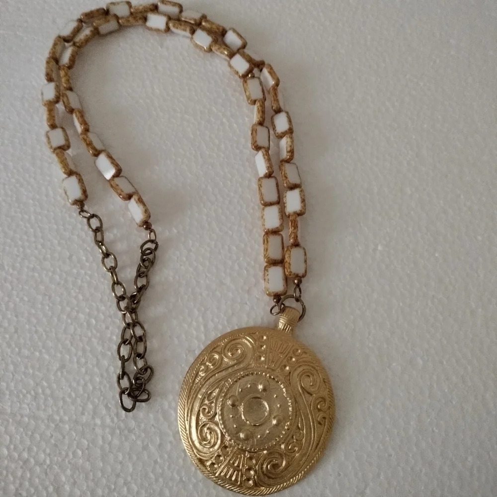 Celtic Gold tone Brooch Medallion Square Gemstone chain Antique brass link